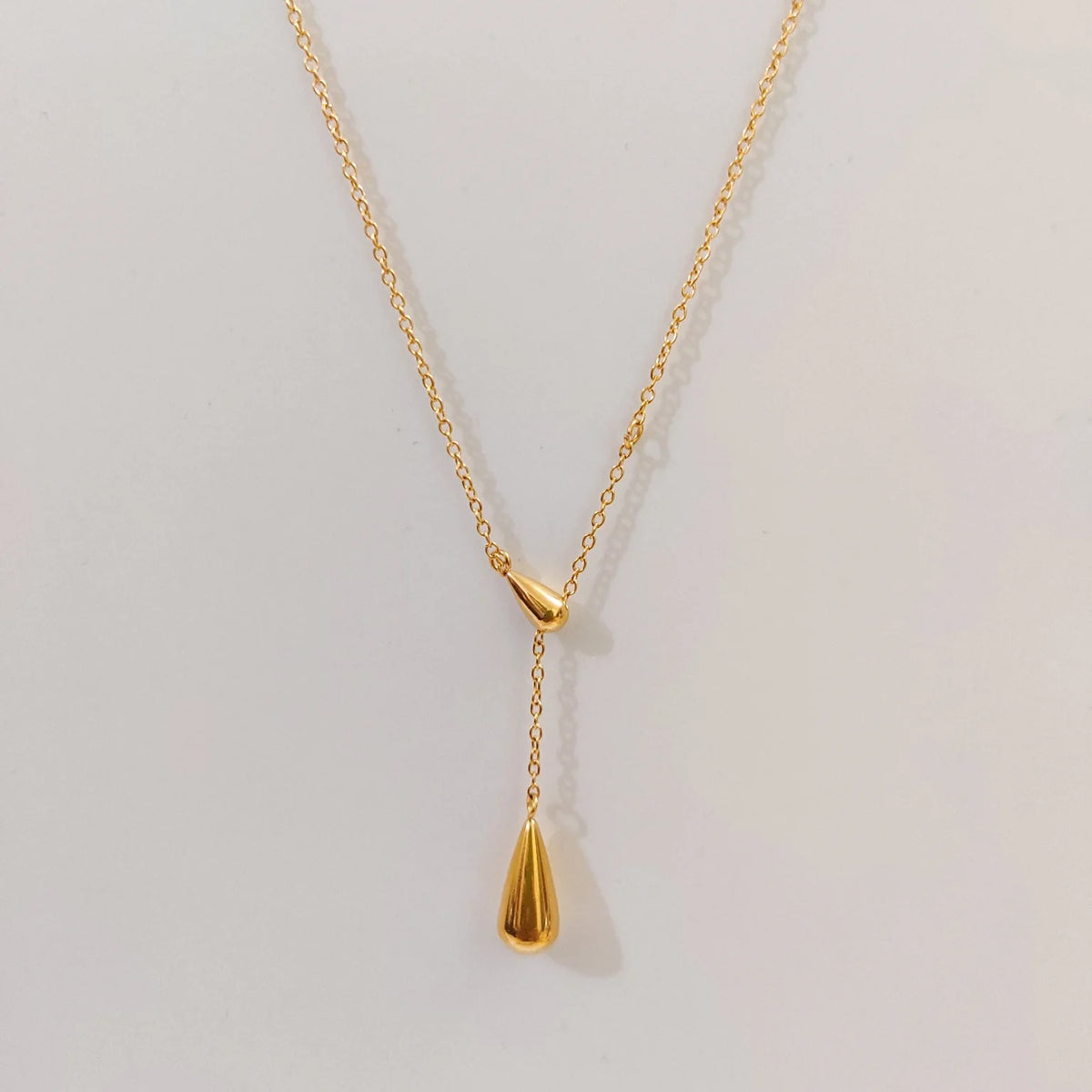 Minimalist necklace