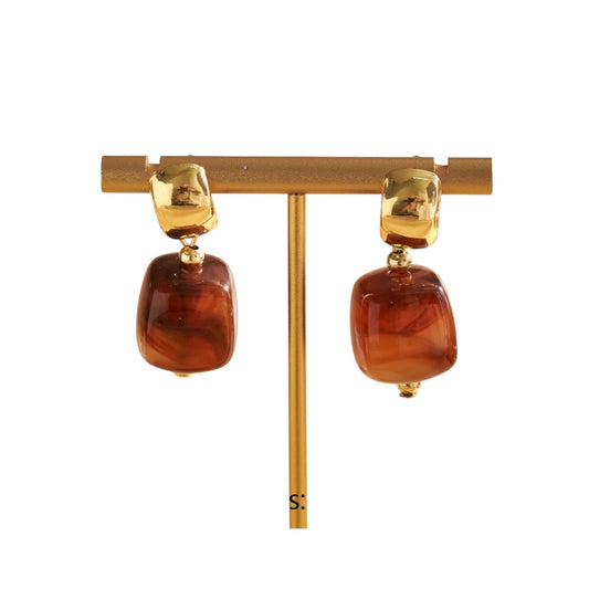 Aretes Carey