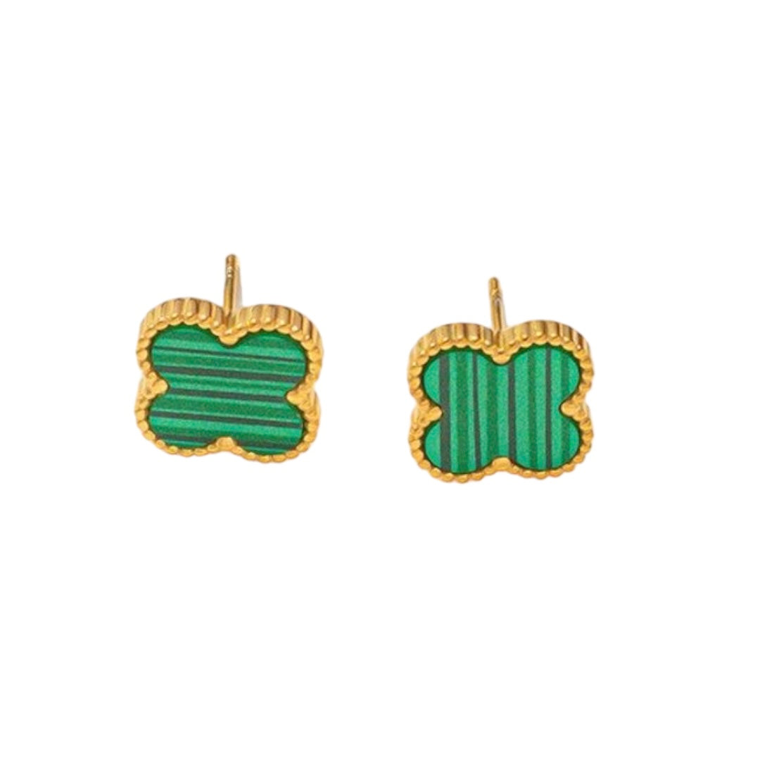 Green clovers