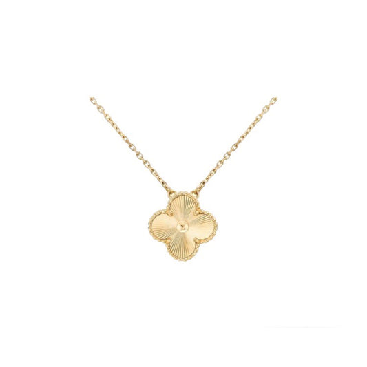 Gold clover necklace