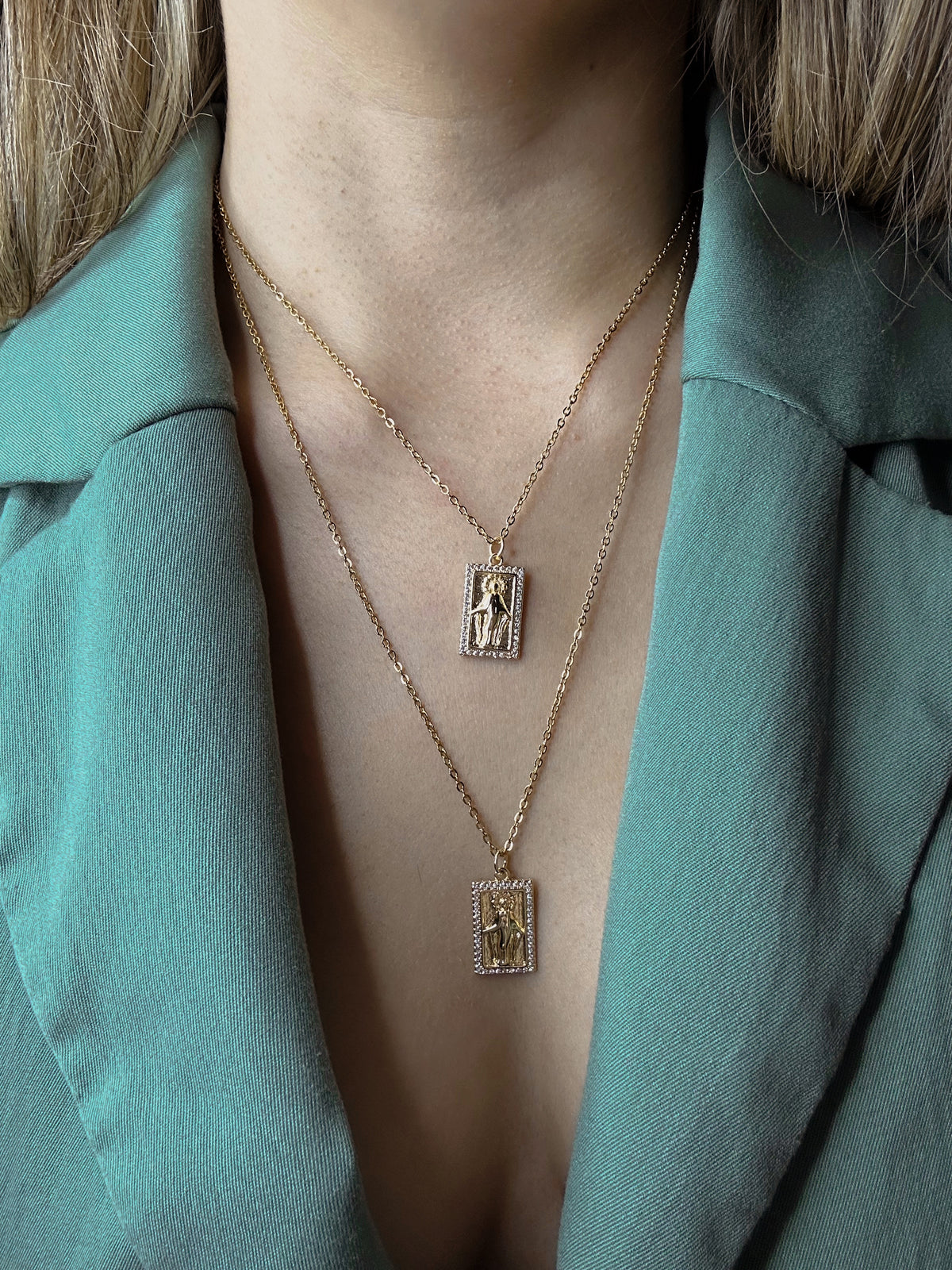 Double scapulario necklace